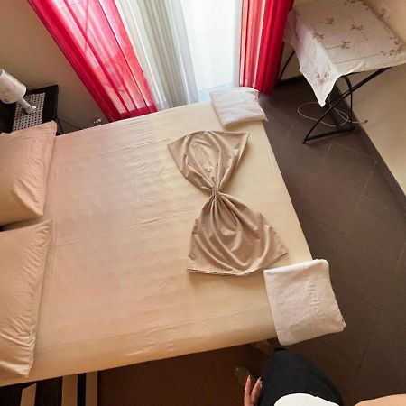 Buneci Apartment Τίρανα Εξωτερικό φωτογραφία