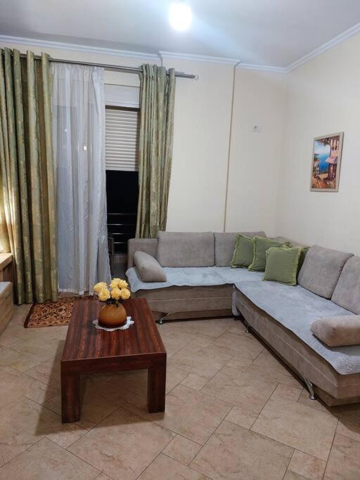 Buneci Apartment Τίρανα Εξωτερικό φωτογραφία